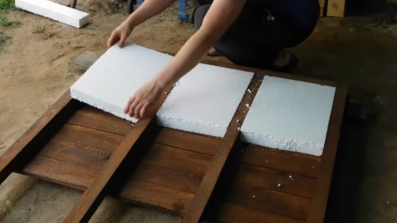 Соорудил своему молодые жилище