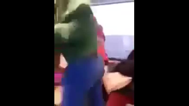 Раздал лещей