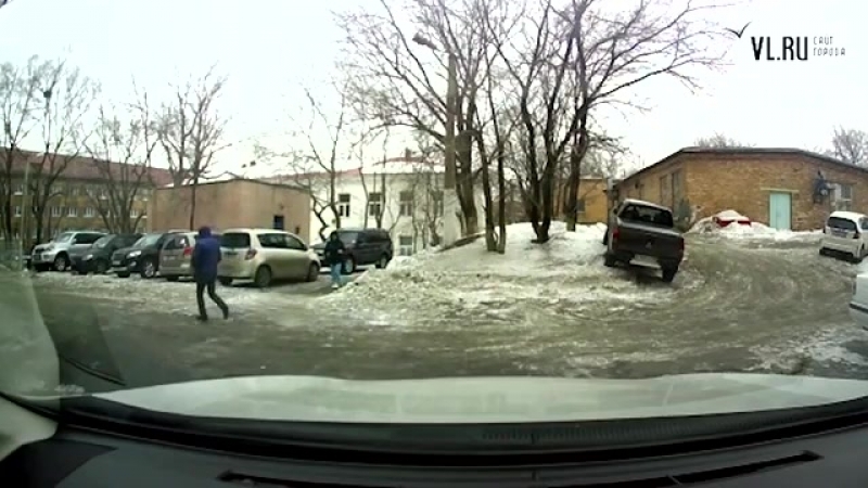 Подозреваемый в краже почти миллиона рублей из lexus задержан во владивостоке