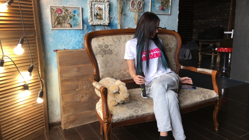 Стрим с тюменской ню моделью