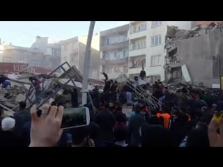 Обвал дома в стамбуле