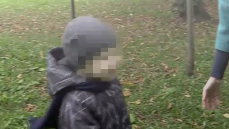 В питере мама обвиняет папу в том, что он растлевает их общего сына