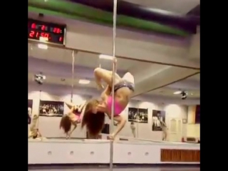 Pole dance "бутон"