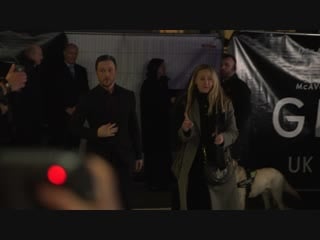 Glass premiere highlights samuel l jackson, sarah paulson james mcavoy anya tpornr joy bruce willis2