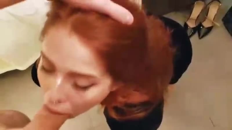 Рыженькая porn video – Рыженькая сосушка