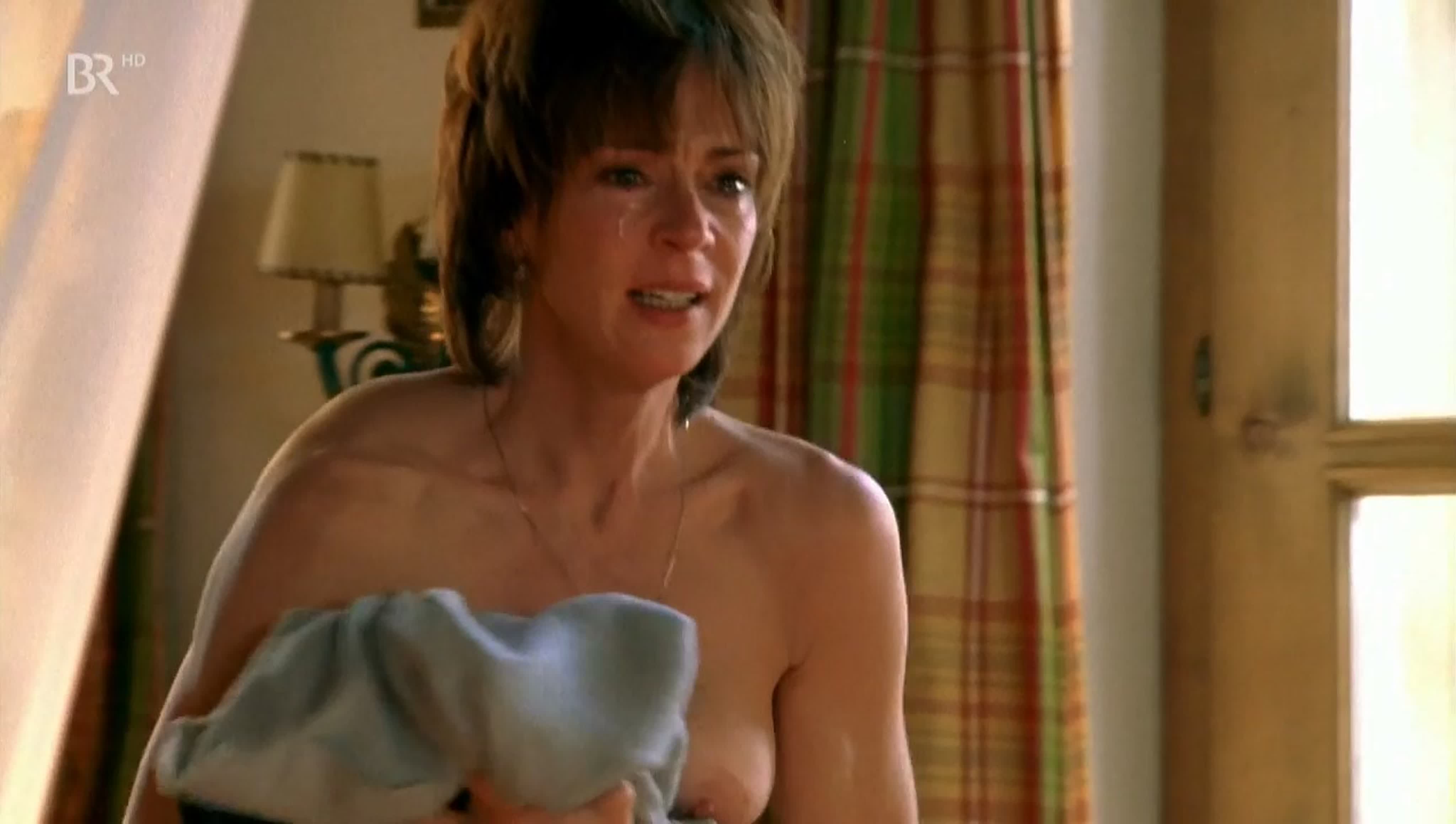 Maruschka detmers nude manner lugen nicht (2010) hd 720p watch online