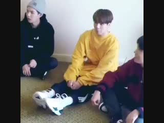 Him tapping his feet together im so sad ttle baby (720p) mp4