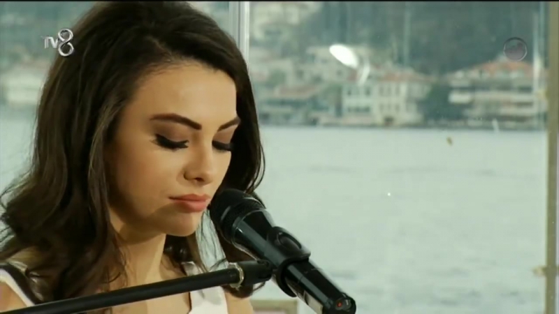 Tuvana türkay ara ne olursun canlı performans