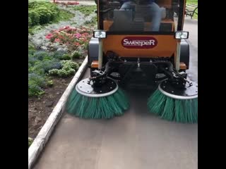 Подметально уборочная машина sweeper