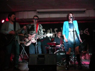 Небольшой драматический ансамбль я учусь быть таней