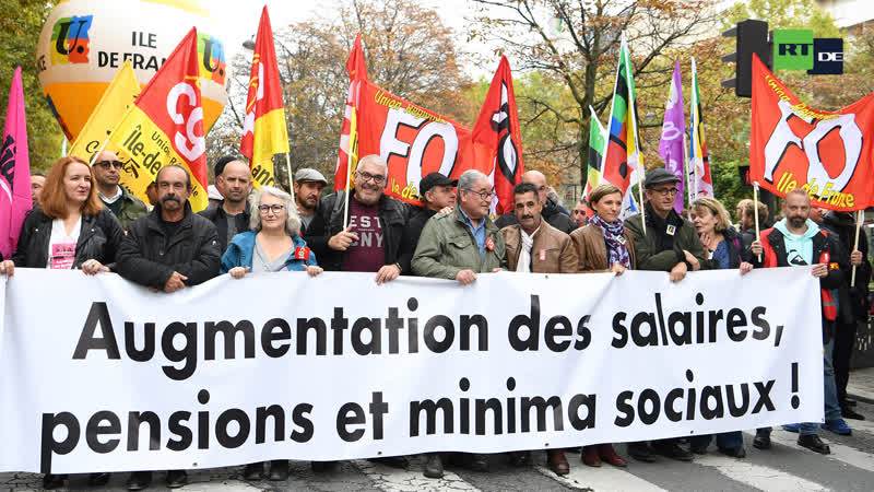 Live franzosen protestieren in paris für streikrecht, höhere löhne und rente mit 60