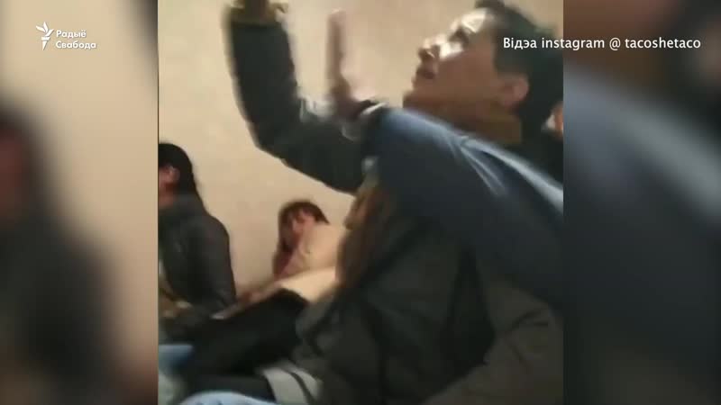 «я забяру яго з болем ці без» на волю выйшаў выцягнуты сілавікамі з кватэры мужчына