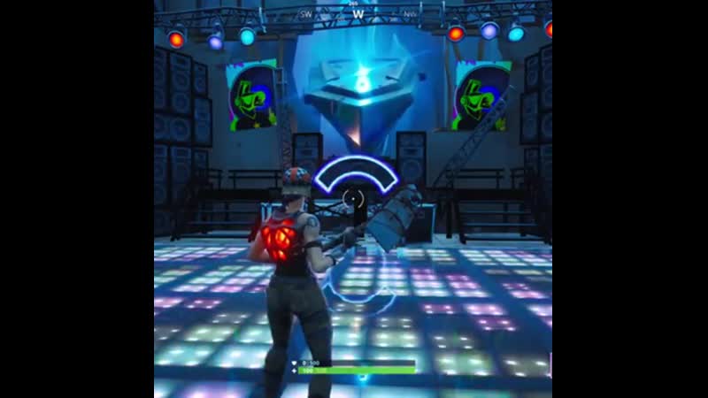 Руна #3 диджей в ночном клубе