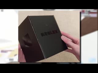 [sharkblox] i might get cancelled for unboxing this!!! (roblox)