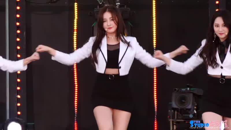 181104 | momoland baam | nancy fancam | jeju hallyu festiva