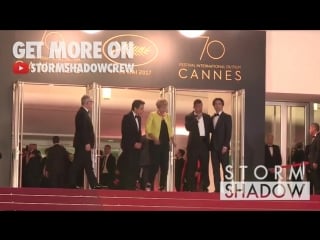 Dustin hoffman, adam sandler, ben stiller, emma thompson and more on the red carpet in cannes