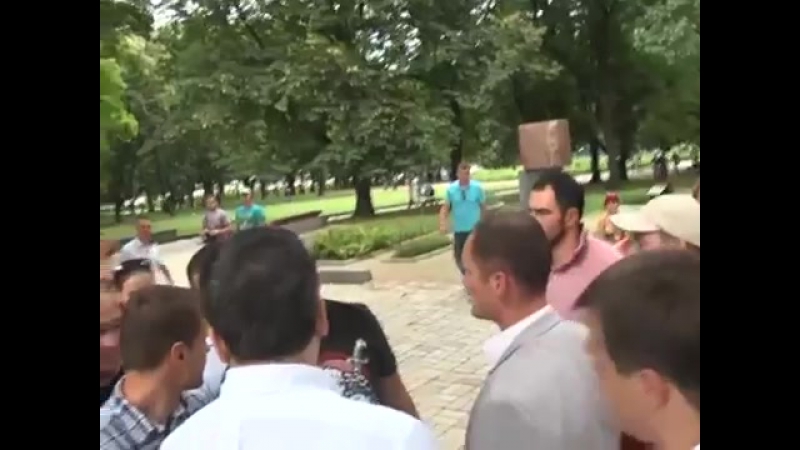 Саакашвілі приїхав піарити кадидата березенка від бпп