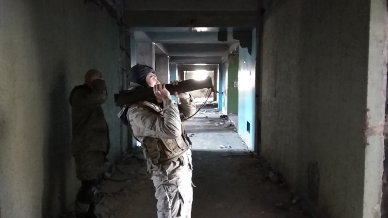 Никита тестит хардбольный тубус)