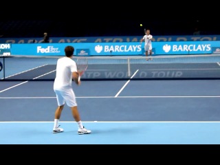 Федерер тренироа