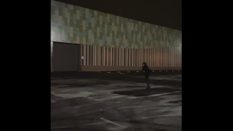 Алюминий ебет боком