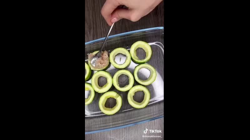 Кабачок с фаршем