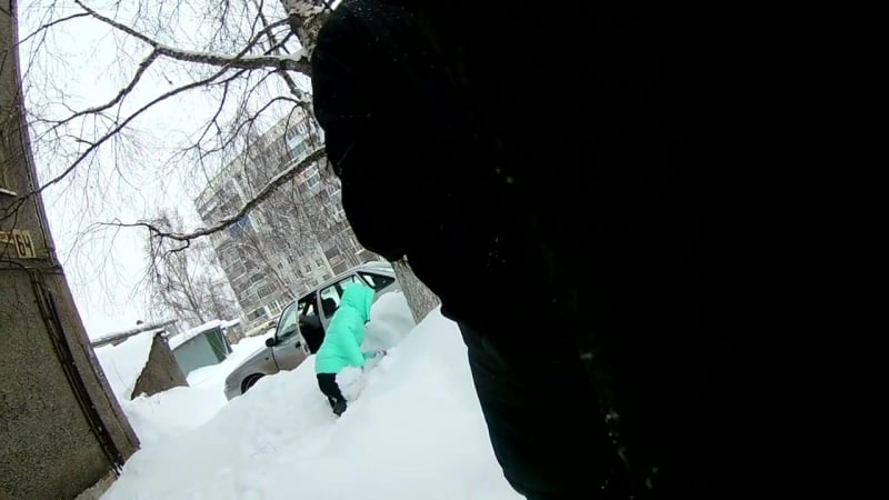 Наркоманка в новокузнецке роет как молодые мне бы такую в огород 😂