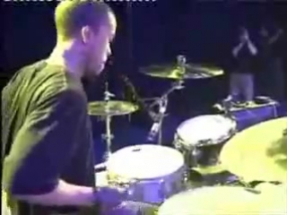 Jojo mayer vs tony royster jr (drum battle at singapore drumfest 2007)