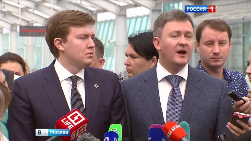 Журналистов прокатили по московскому центральному кольцу