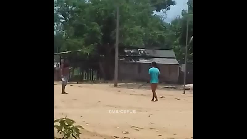 Странное pvp из бразилии обладатель холодного оружия мертв