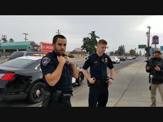 2 bakersfield police officers get in my face and try to porn me part 1 tccw (1st amendment)