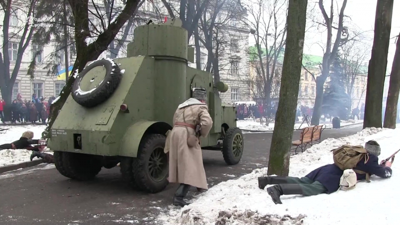 У львові показали реконструкцію бою за станцію «крути