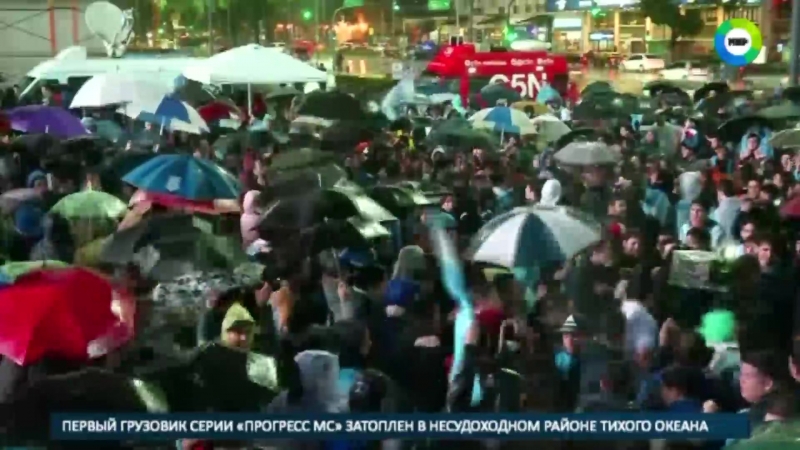 Аргентинцы вышли на митинг против ухода месси из сборной