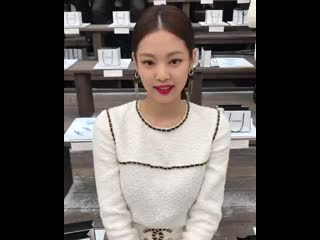 190305 jennie chanel in the snow (pfw) (480p) mp4