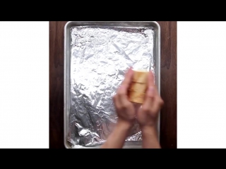 Chicken parmesan stuffed garlic bread n2levinuqeo