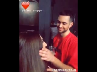 Mahmood con amica