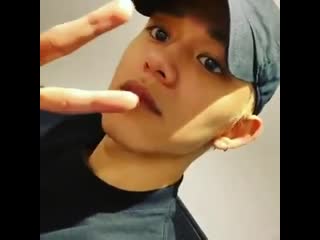 200419 lucas instagram update lucas 黄旭熙