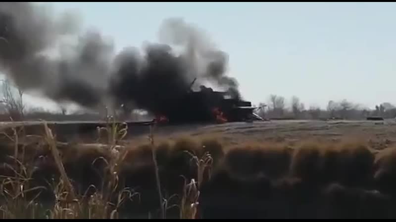 Последствия атаки талибов из засады на колонну афганских национальных сил безопасности