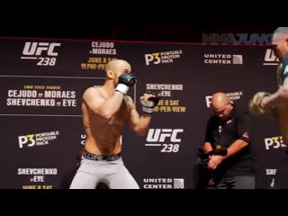 Открытая тренироа перед ufc 238