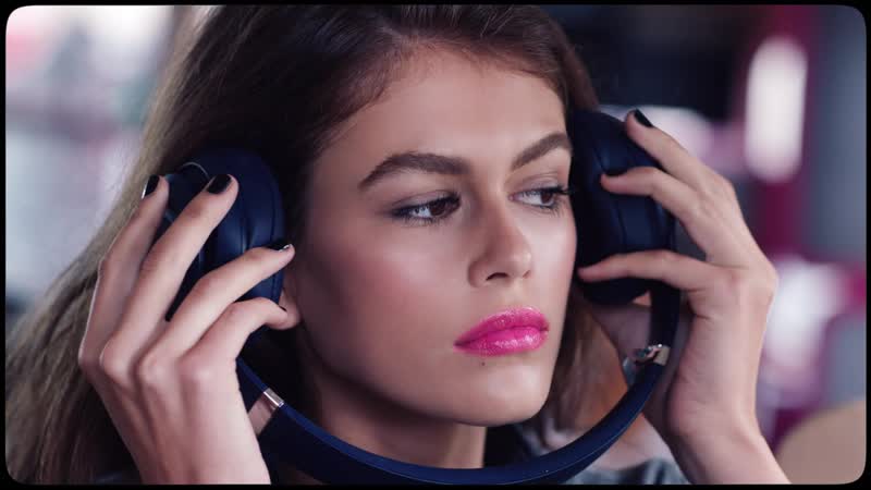Yves saint laurent dnk models eva &amp; kaia gerber for campaign yves saint laurent paris 2019