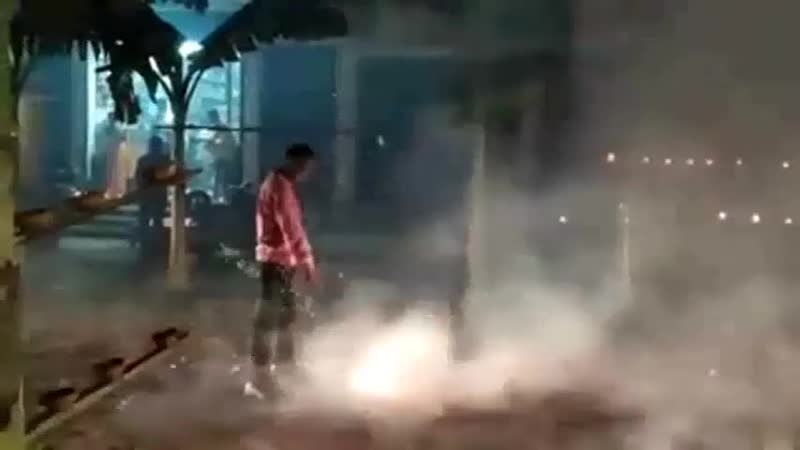 Потушить видать хотел