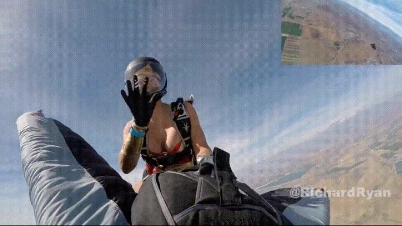 Красивый полёт на вингсьюте