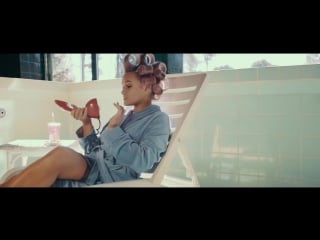 Tyynysotaa vilma alina, nelli matula, ida paul sini yasemin