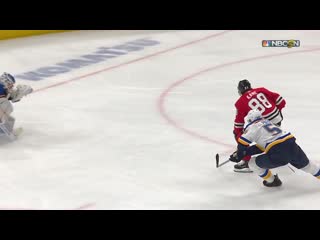 Patrick kane tucks a gorgeous backhander under the bar