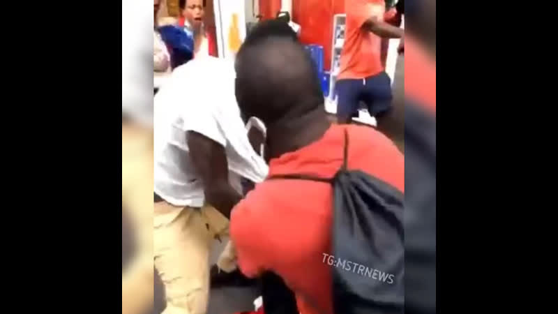 Лондонцы чего то опять негодуют их нравы