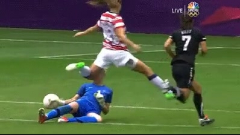 Жесть коленом прилетело 😱