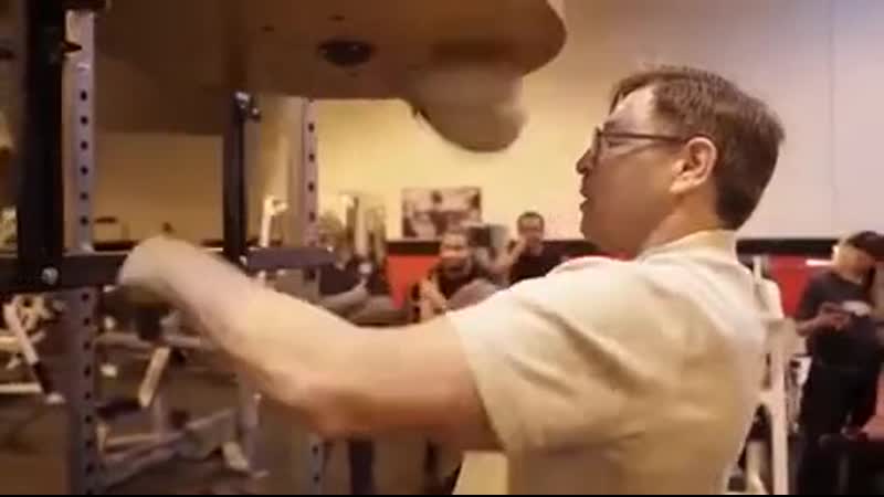 Правильное околачивание груши #груша #удар #бокс #мастерство #видео #спортзал #тренироа #боксерская груша