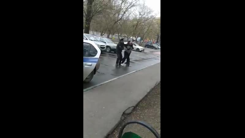 Ребенка porn video – Скрутили на глазах у жены и ребенка