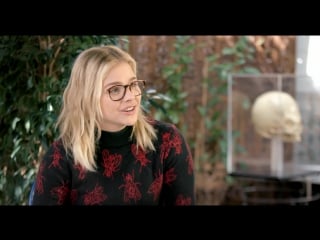 Хлоя морец и allien expert