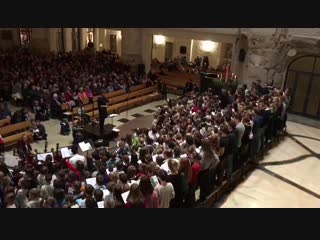 Frohe weihnacht in der dresdner kreuzkirche