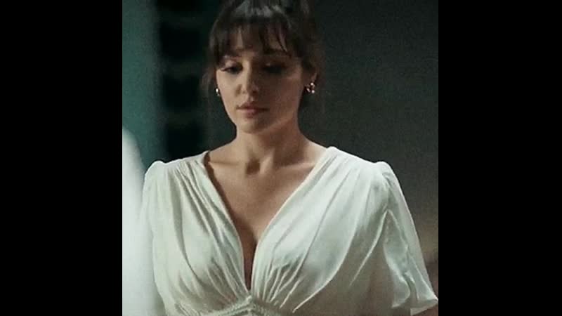 Ханде эрчел 💙